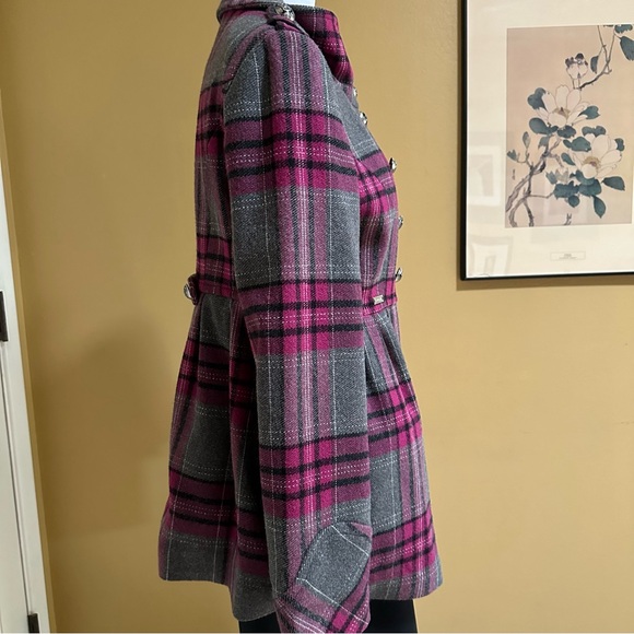 ♥️ G by Guess Pink & Gray Plaid Double-Breasted Coat — Size Medium - Picture 3 of 14